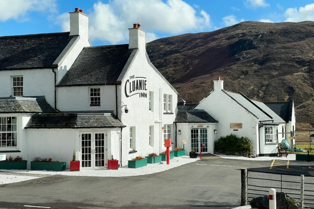 The Cluanie Inn