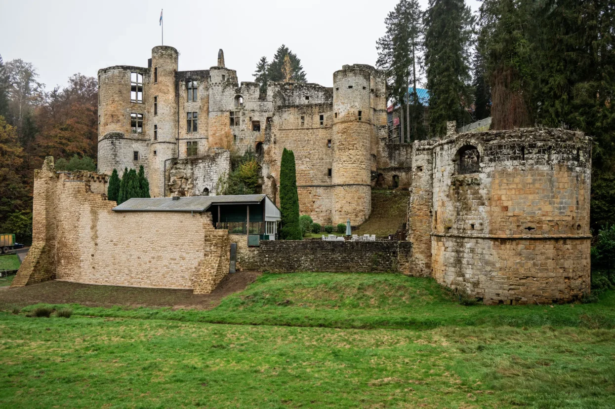 Mullerthal kasteelruïne Beaufort