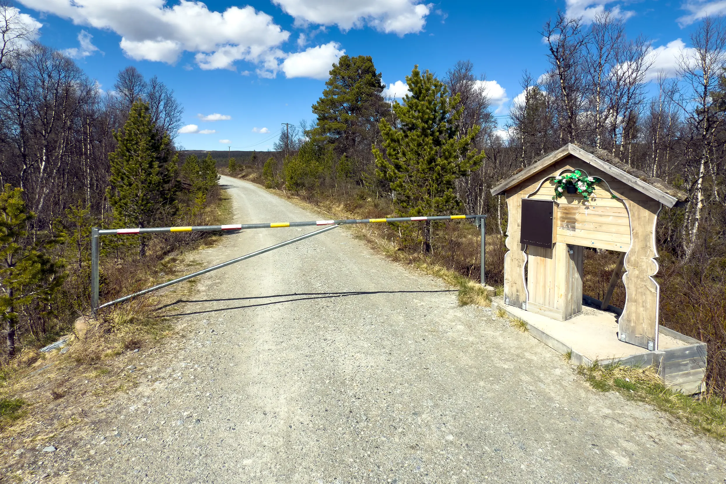Tolhuisje naar Hällmålningsrundan
